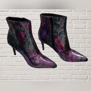 Betsey Johnson Metallic Shiny Snakeskin Ankle Boots 9.5 Pointed Toe Glam